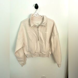 Abercrombie Women’s Medium Cream